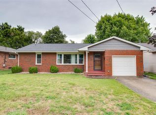 631 Payne St, Wood River, IL 62095