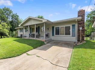 417 4th St E, Scott City, MO 63780