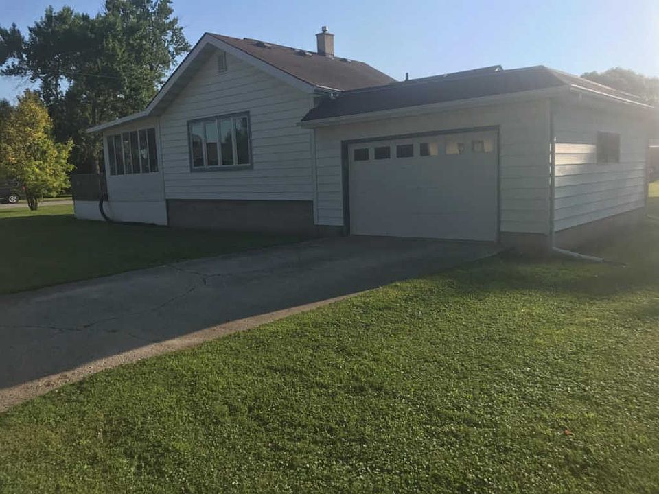 2nd image of 637 Tennyson Ave