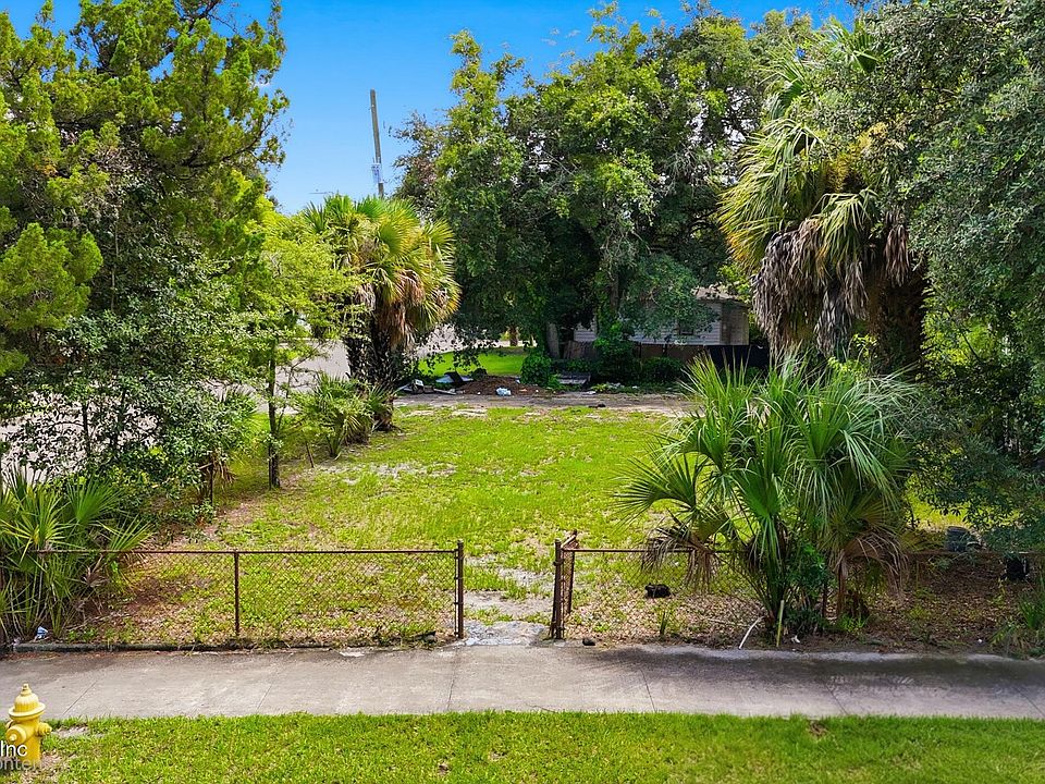1st image of 100 W 23RD Street