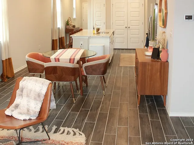 122 Canopy Oak Rd — Photo 4