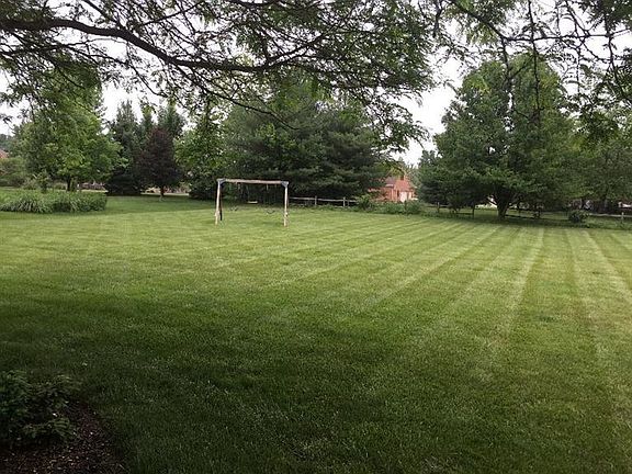 5th image of 1288 Ascot Dr