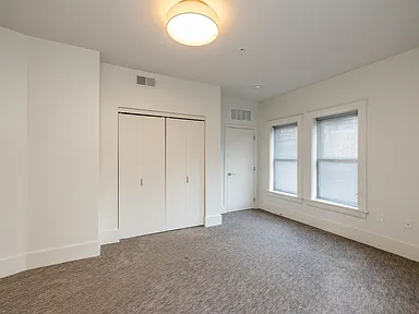 Located in Ohio City, the historic and recently renovated Heyse Apartments has been restored to its original charm of 1898. — photo 8