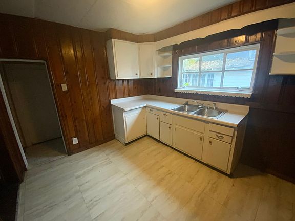 4th image of 615.5 N Sherman St