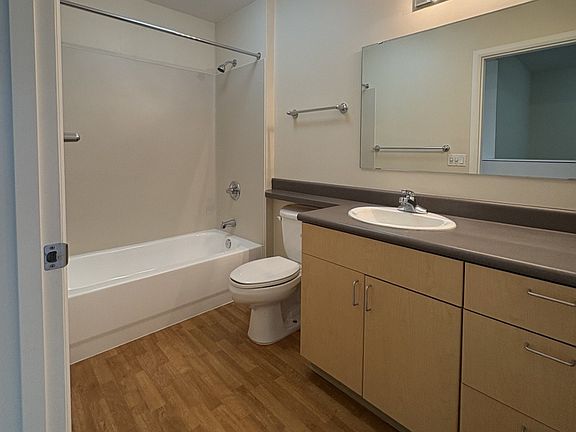 4th image of 3120 Colby Ave #310