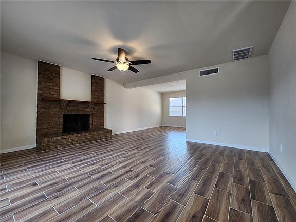 5th image of 10146 Horseshoe Bend Dr