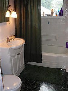 2nd image of 607 Gardner St