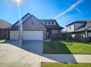 19108 Grove Pkwy, Edmond, OK 73012
