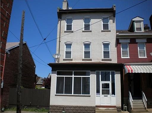 2nd image of 371 44th St