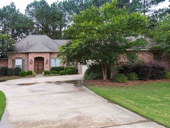 2nd image of 105 Dogwood Holw