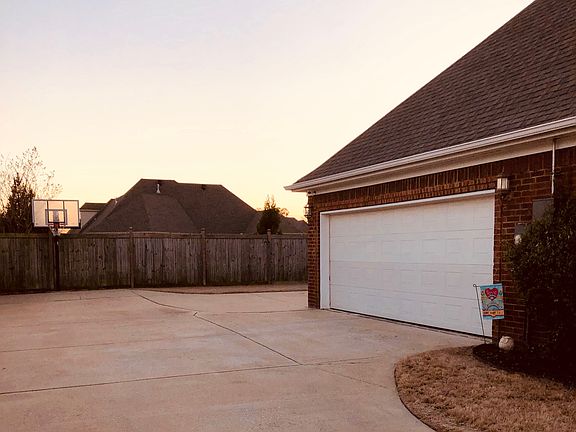 2nd image of 613 River Birch Dr