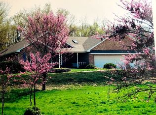 925 Grigg St, Greenville, IL 62246