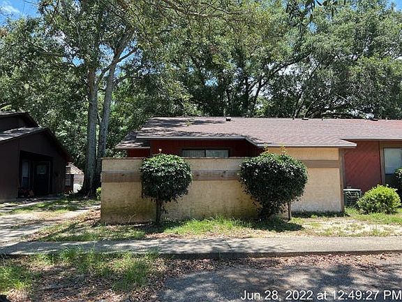 3rd image of 8350 Country Walk Dr APT D