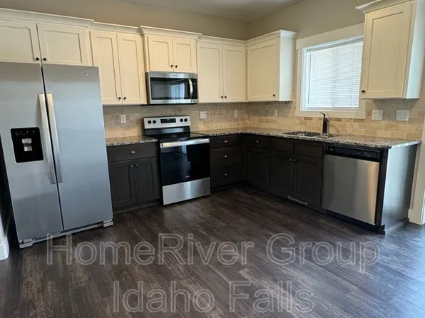 660 Saturn Ave Unit A, Idaho Falls, ID 83402