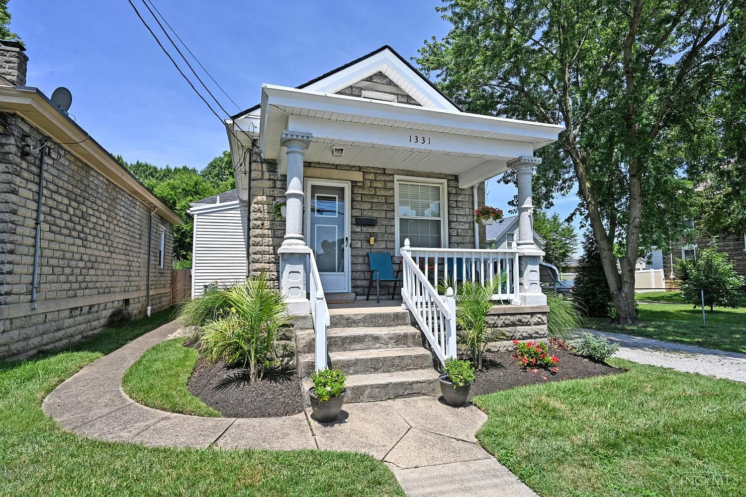 1331 Jefferson Ave photo 1