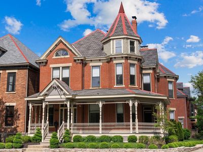 884 Neil Ave, Columbus, OH, 43215