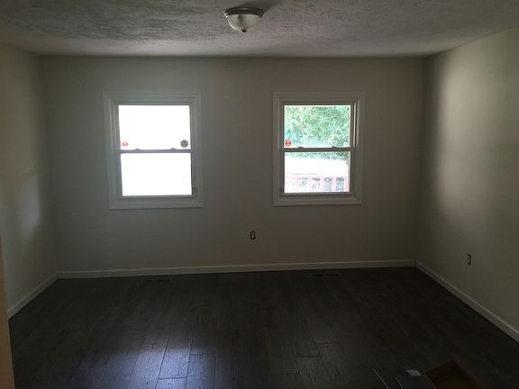 4th image of 4910 Knoxwood Dr
