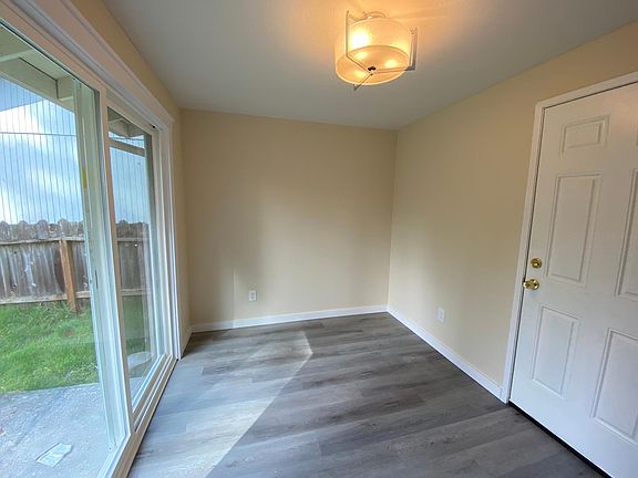 5th image of 295 146th Pl NE