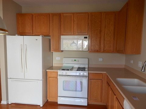 3rd image of 1620 Edinburgh Dr #100-6