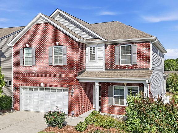 3rd image of 837 Ember Dr