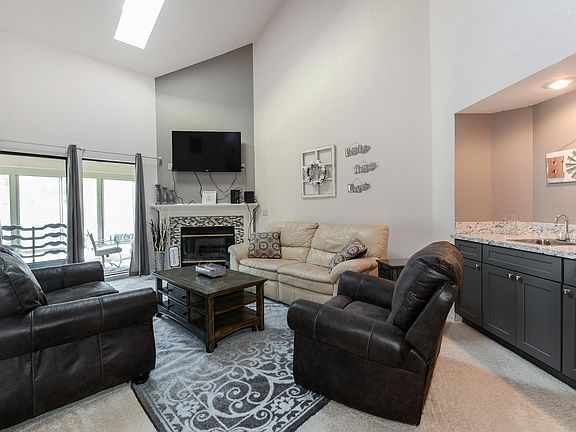 4th image of 280 Wimbledon Dr APT 10