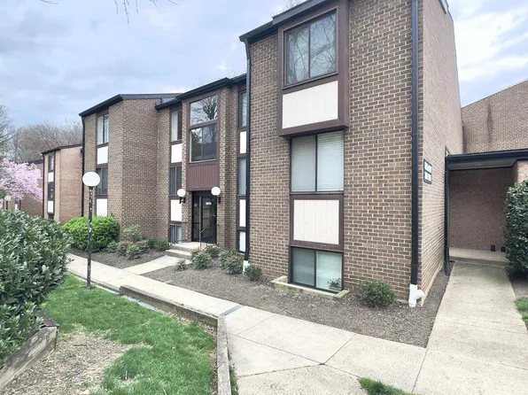 9810 Kingsbridge Dr APT 201, Fairfax, VA 22031