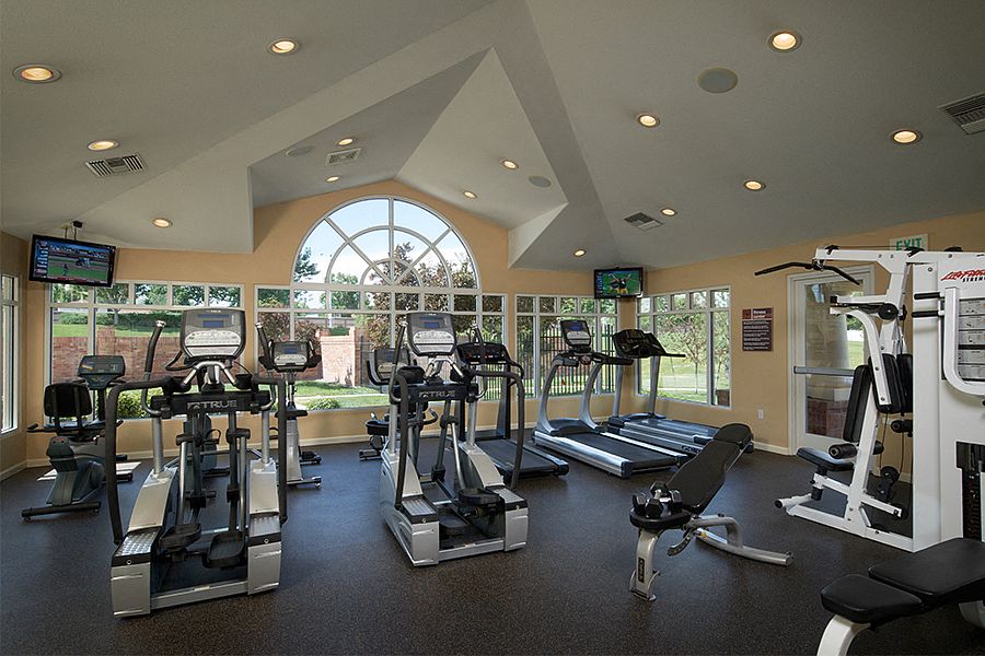 Fully-equipped fitness center