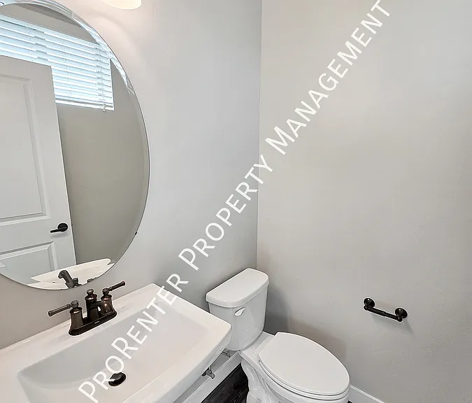 2516 N Knights Ln — Photo 20