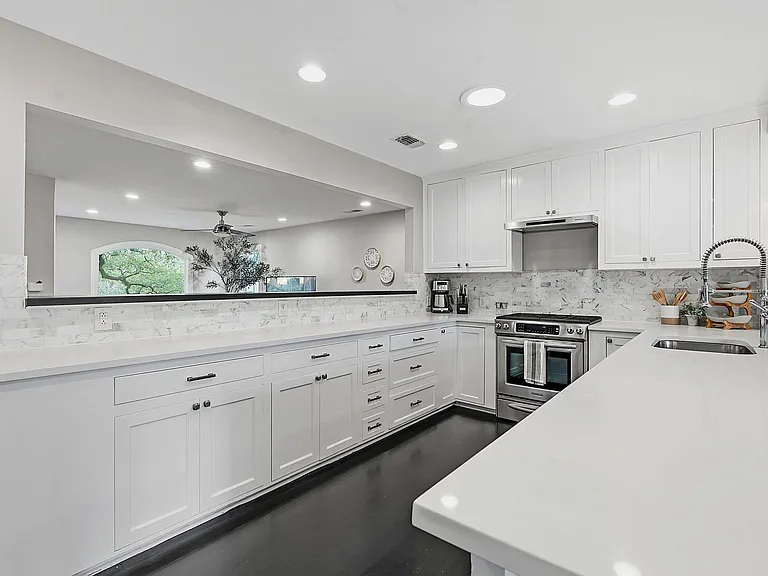1506 Chelsea Ln — Photo 9