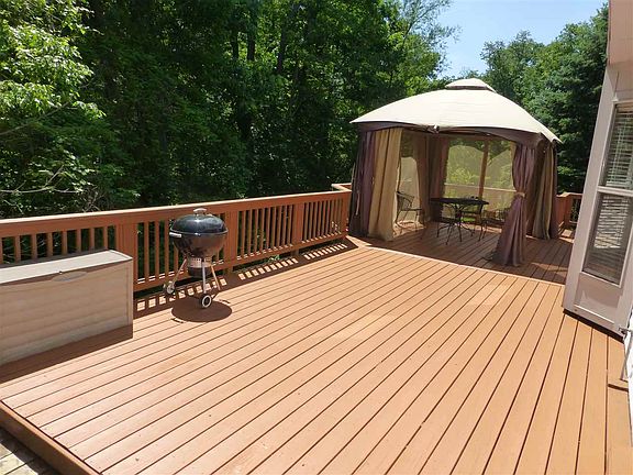2nd image of 6825 Hillock Ct
