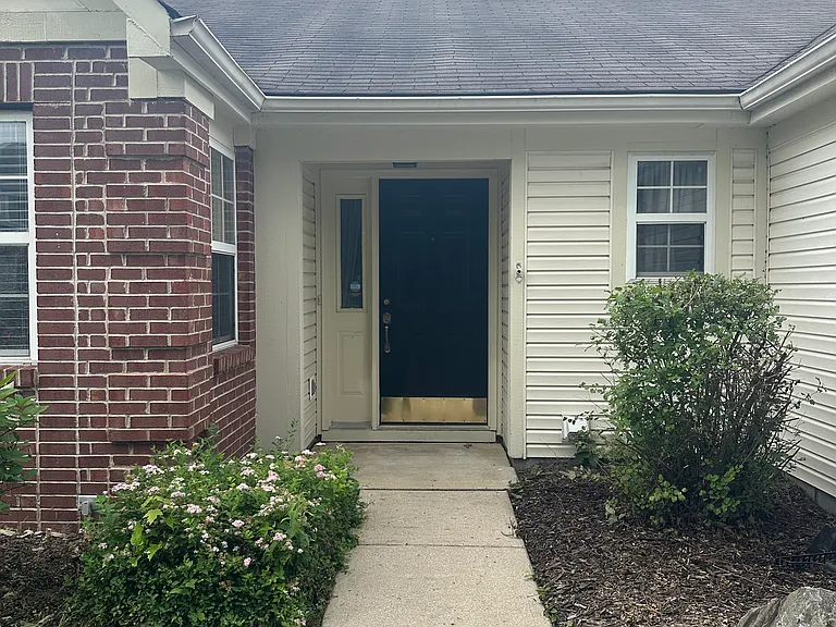 13870 Waycross Dr — Photo 4