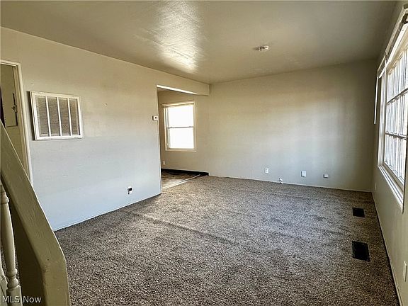 3rd image of 4236 Larkspur Ln