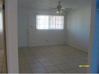 5th image of 260 W Towne Pl