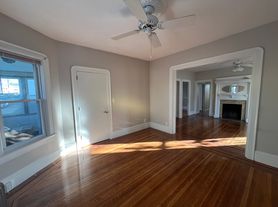 150 Barlow St, Fall River, MA