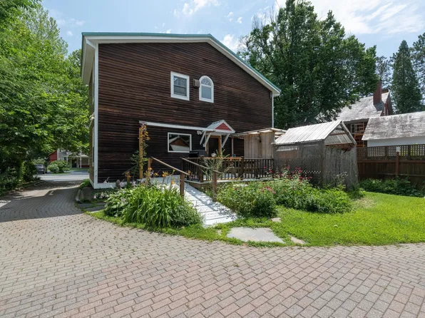 14 Main St, Shelburne, MA 01370