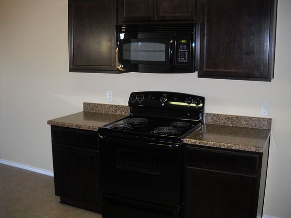 332 KIKA DE LA GARZA ST.