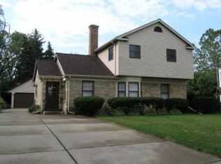 321 W Potomac Ave, Lombard, IL