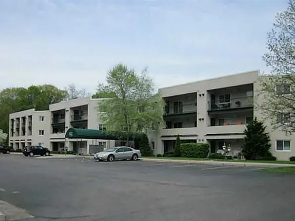 31 Devereux St APT 101, Providence, RI 02909