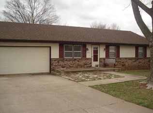 3114 W Cynthia St, Springfield, MO 65810