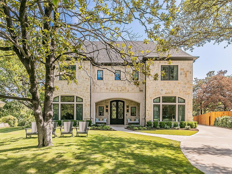 1st image of 4 Shenandoah Pl
