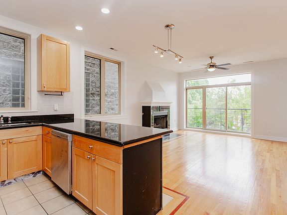 5th image of 2645 W Haddon Ave #2