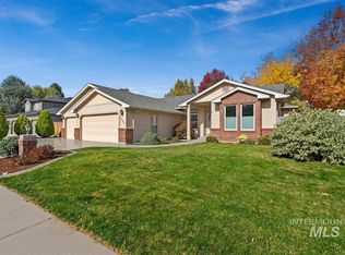 1720 E Summerfalls Dr, Meridian, ID 83646