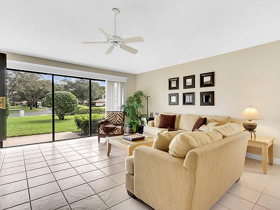 Home For Sale In Pga National