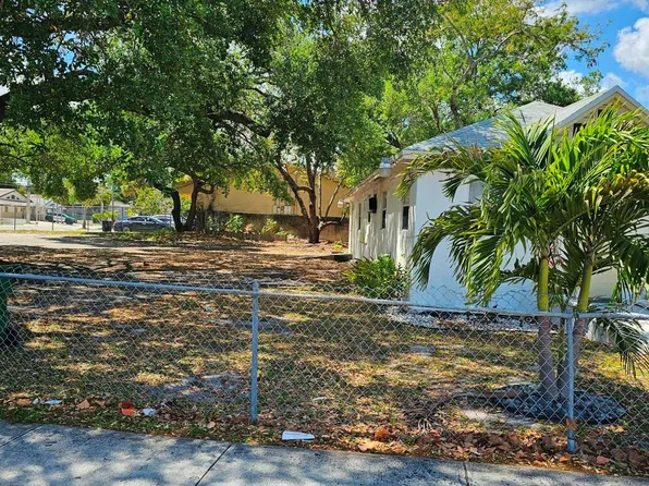 109 NW 7th Avenue, Dania Beach, FL 33004