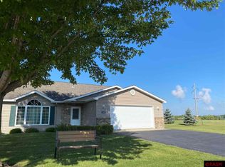 200 Skylark Dr, Mankato, MN 56001