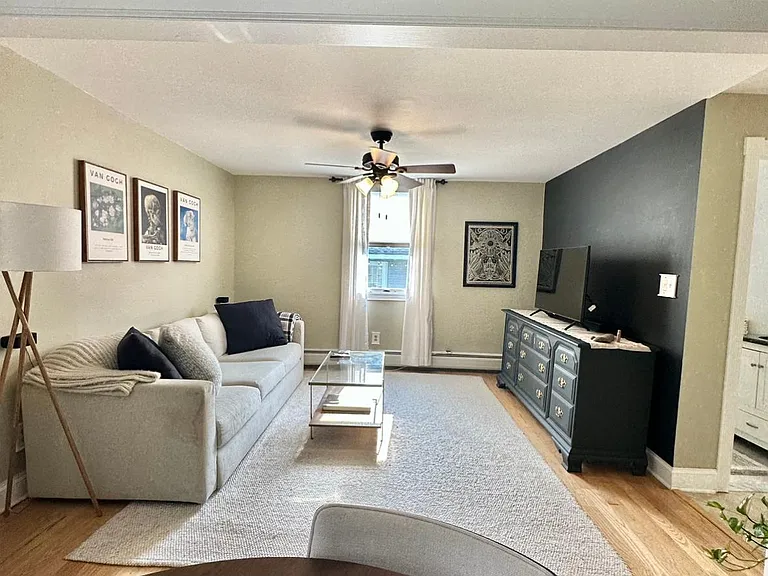 138 Cedar Ave — Photo 34