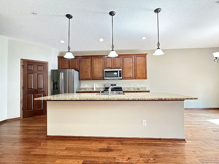 9496 Declaration Dr — Photo 6