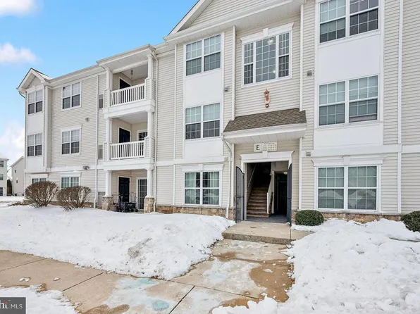 62 Highbridge Ln, Thorofare, NJ 08086