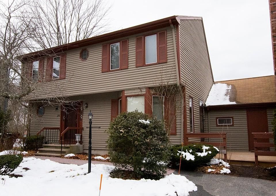1st image of 294 Island St #294