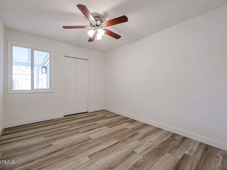 4352 E Grovers Ave — Photo 5